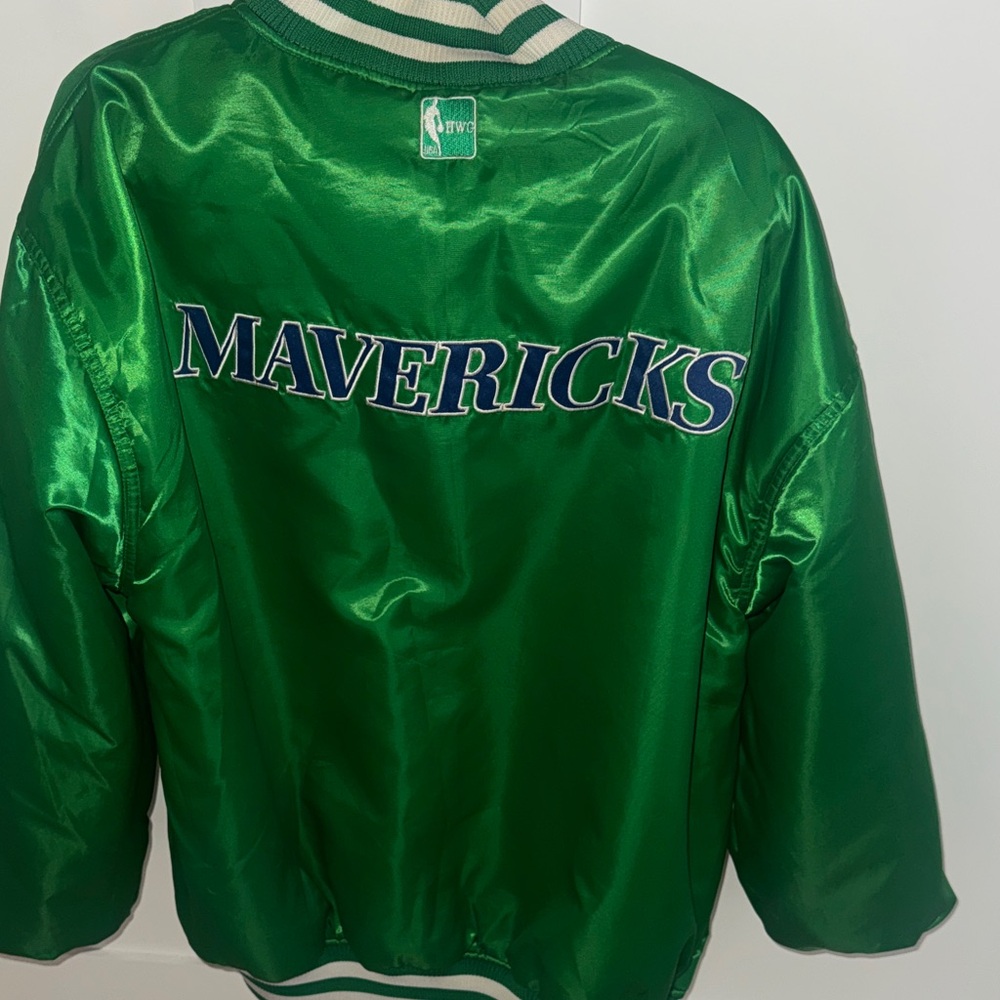 Dallas Mavericks reversible jacket - Picture 3 of 3